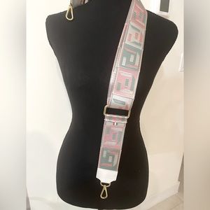 Adjustable strap - Leather ends Crossbody color pink & mint